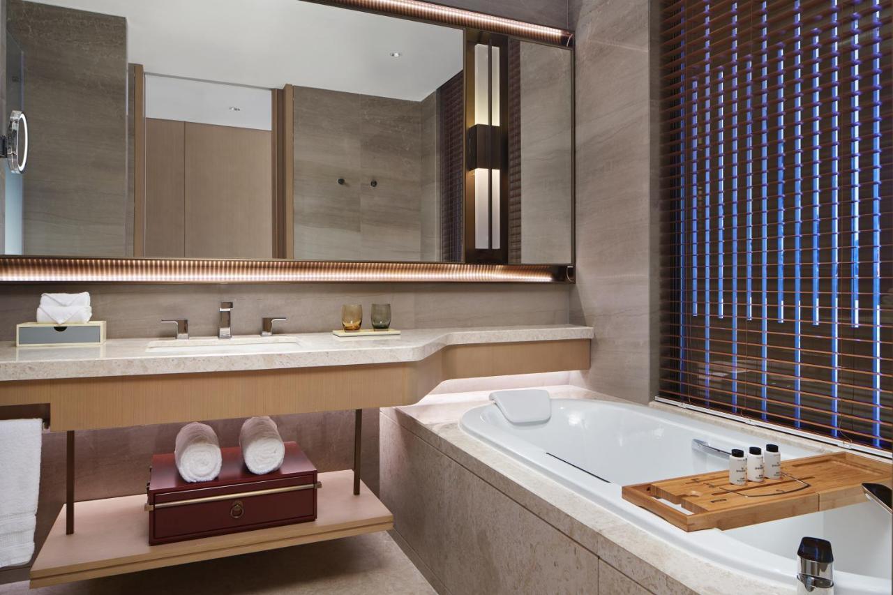Sheraton Yunfu Xinxing Hotel Bagian luar foto