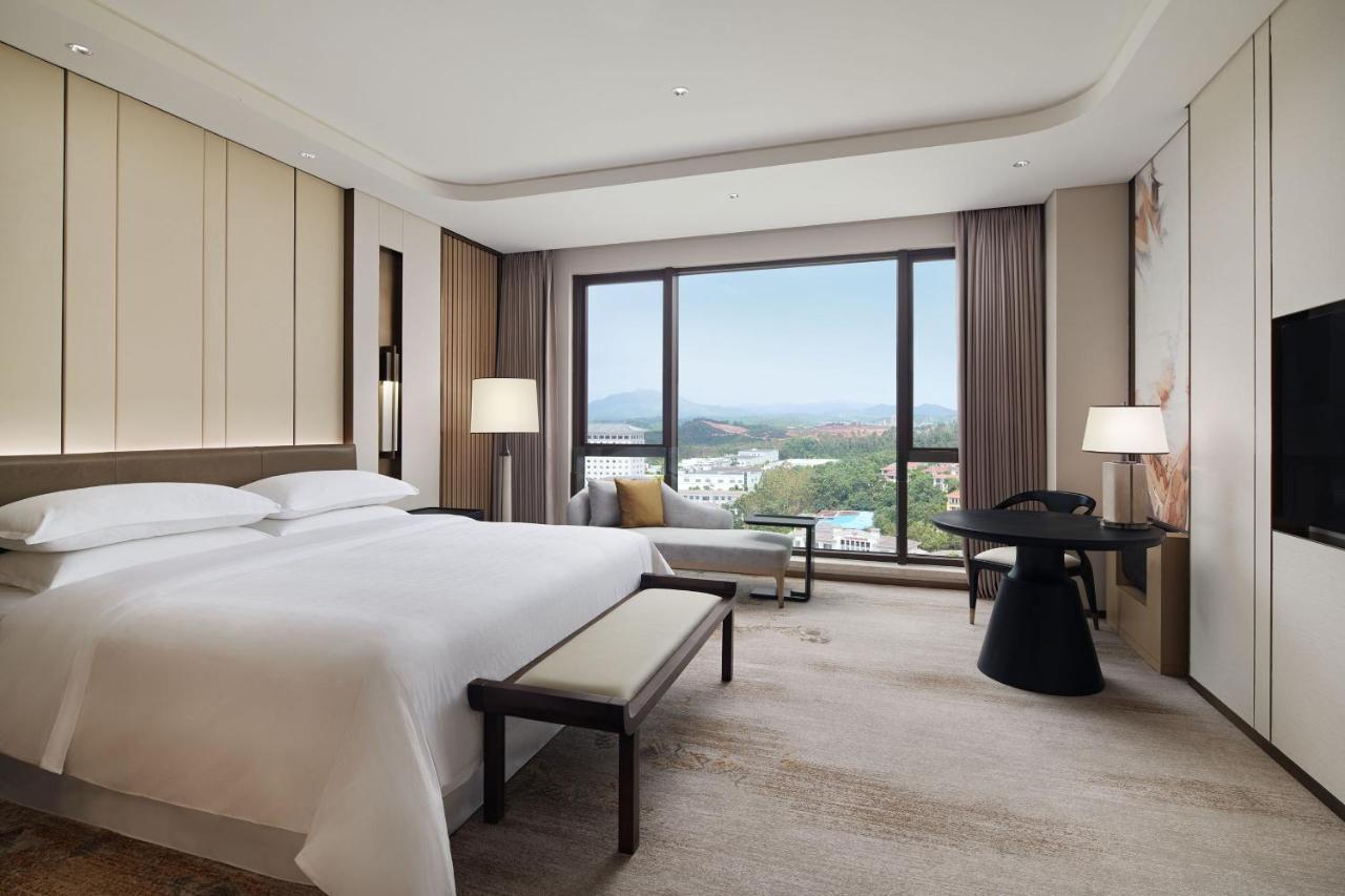 Sheraton Yunfu Xinxing Hotel Bagian luar foto