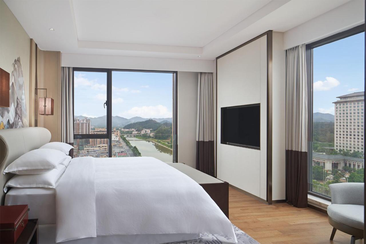 Sheraton Yunfu Xinxing Hotel Bagian luar foto