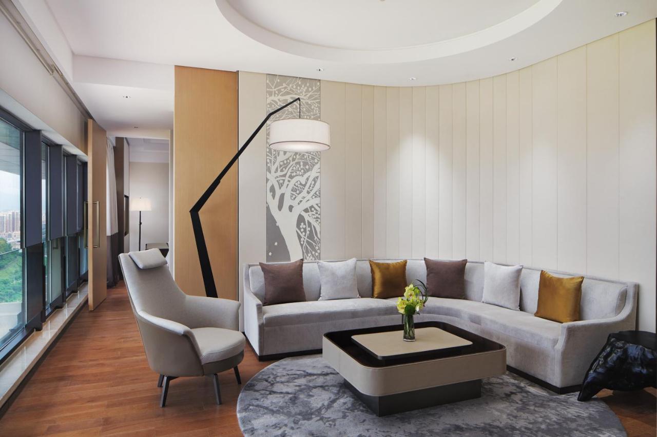 Sheraton Yunfu Xinxing Hotel Bagian luar foto