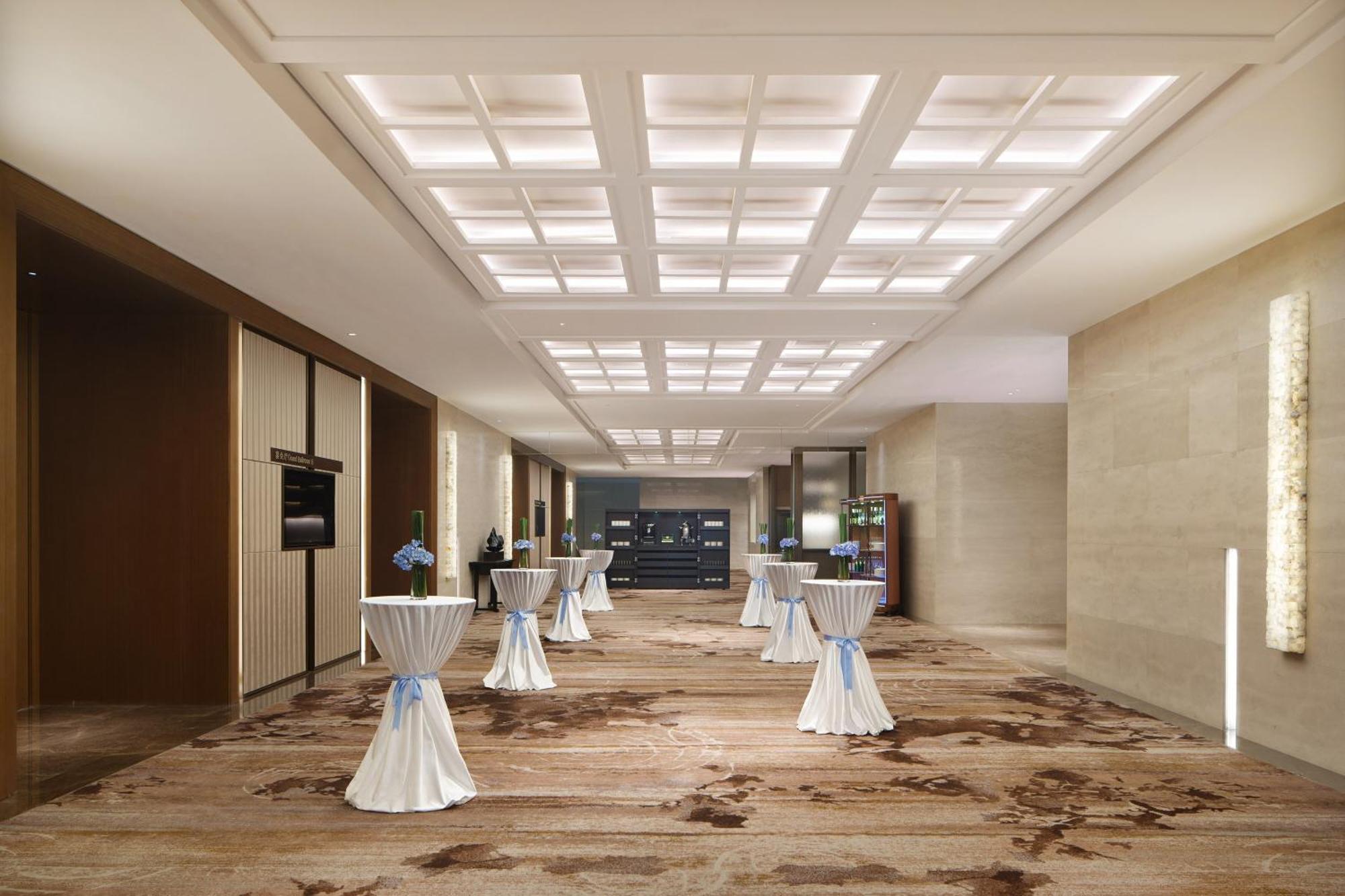 Sheraton Yunfu Xinxing Hotel Bagian luar foto