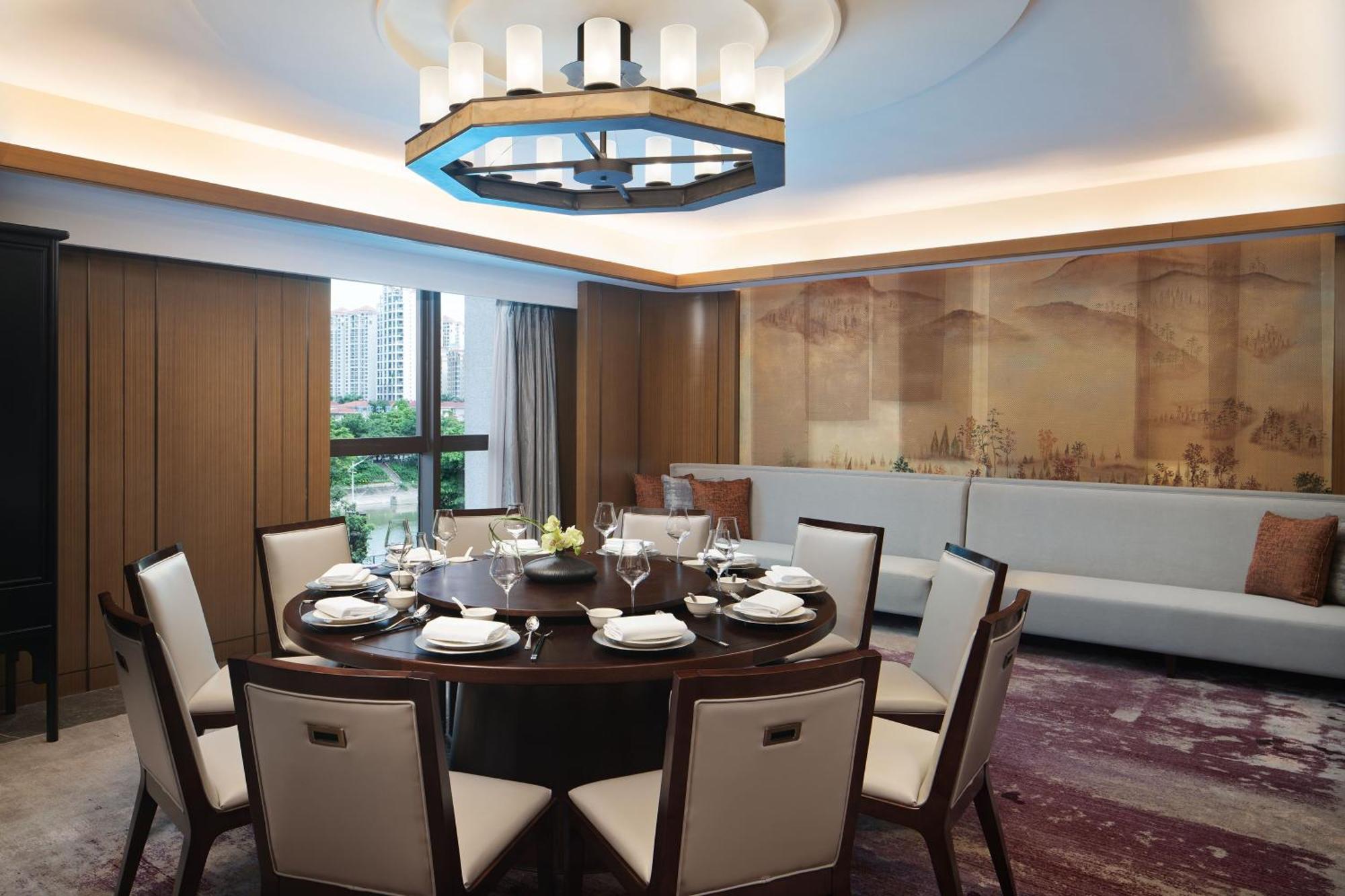 Sheraton Yunfu Xinxing Hotel Bagian luar foto